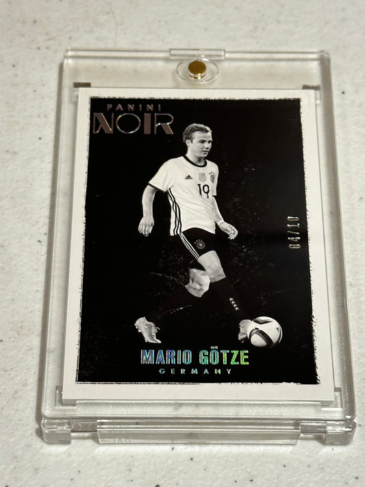 2016-17 Panini Noir Black & White 02/10 Mario Gotze #43